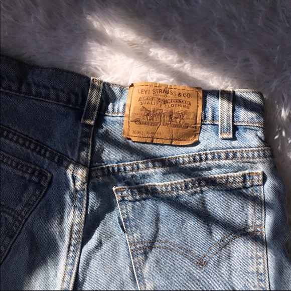 Levi's Pants - Vintage Levi high waisted shorts. Reposhing
